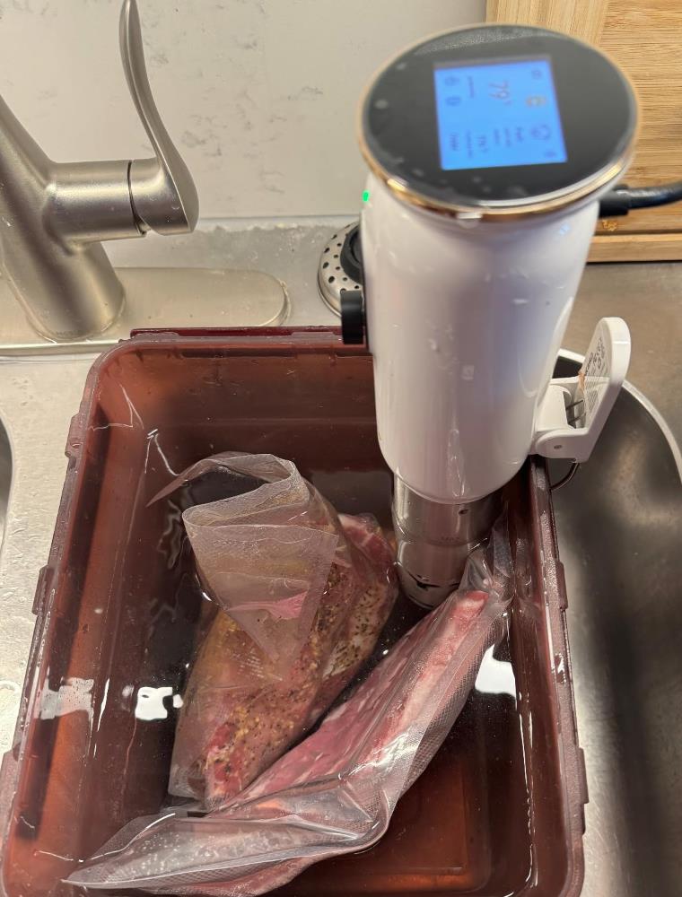 thumbnail image 2 of Inkbird ISV-200W WiFi Vacuum Sealer & Sous Vide Cooker Combo – 1000W Immersion Circulator, Automatic, 120V 2 of 5
