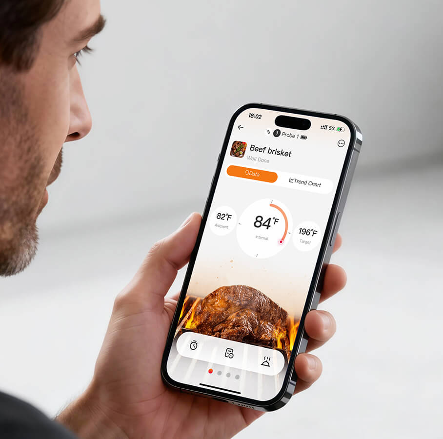 INT-14-BW Smart Notifications on Phone